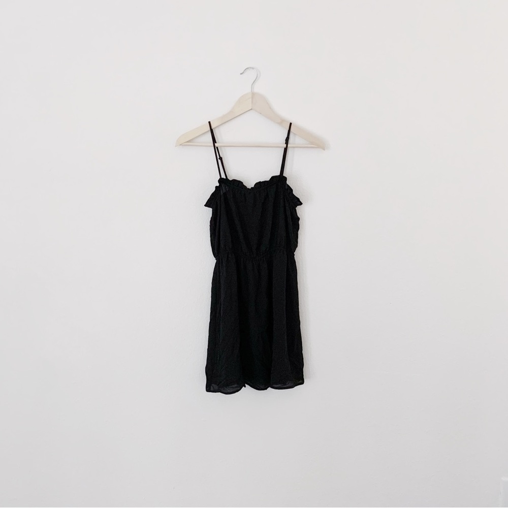 BNWT! BLACK FLOWY SPAGHETTI STRAP MINI DRESS!